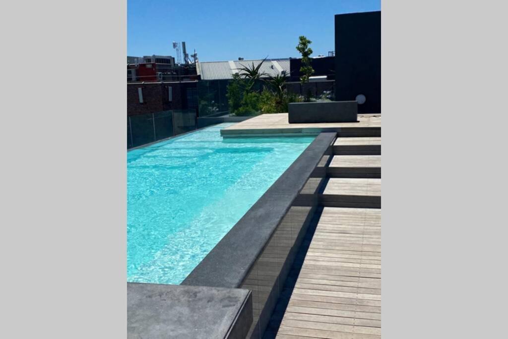 Modern Apartment In The Docklands, De Waterkant, Cape Town Stunning Views, Gorgeous Pool Deck ภายนอก รูปภาพ